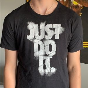 Nike T-shirt